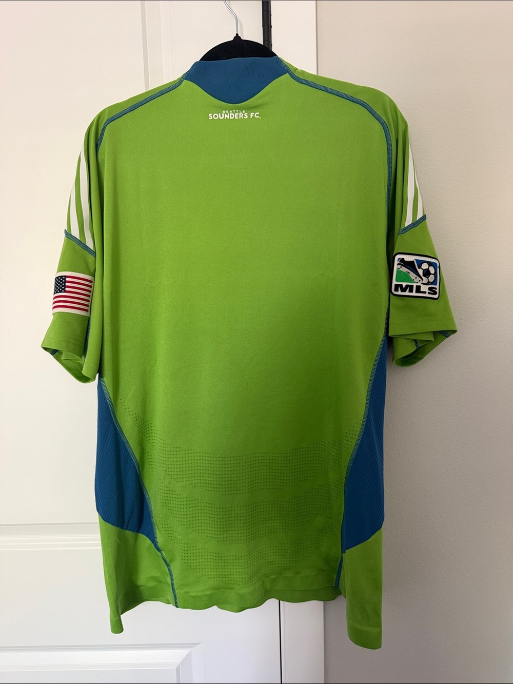Men’s Adidas Seattle Sounders FC Jersey - Picture 5 of 5